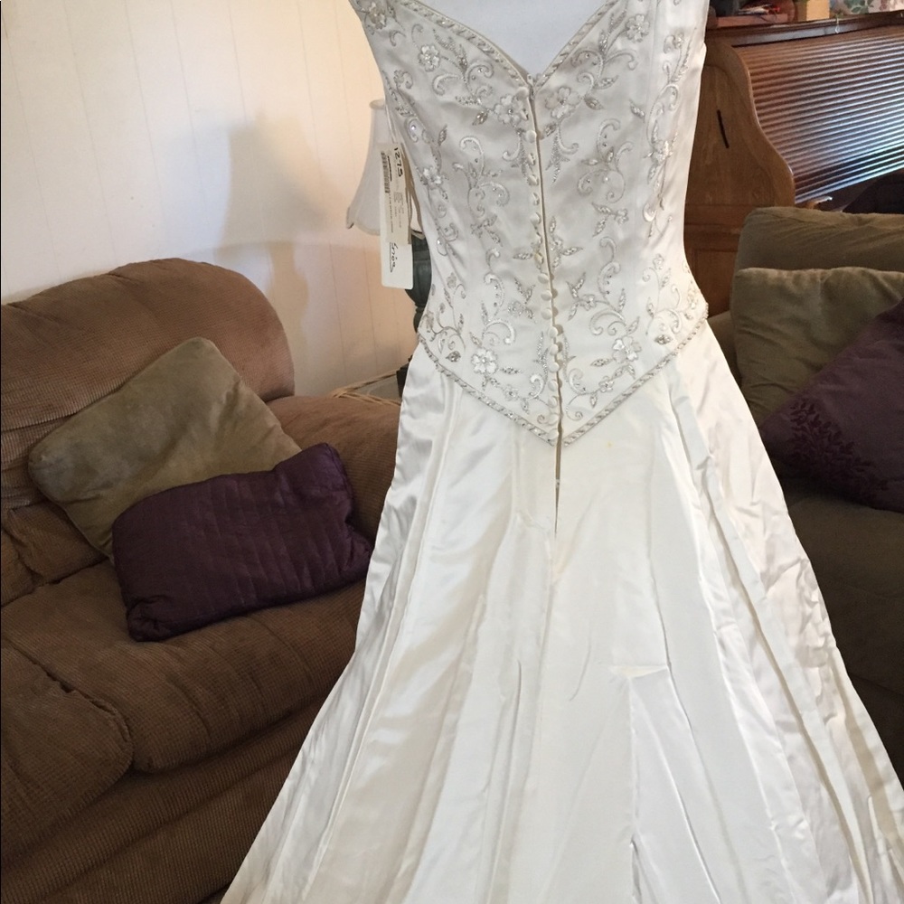 💍 New DEMETRIOS Ivory Wedding DRESS Beaded Floral 6 - Picture 6 of 16
